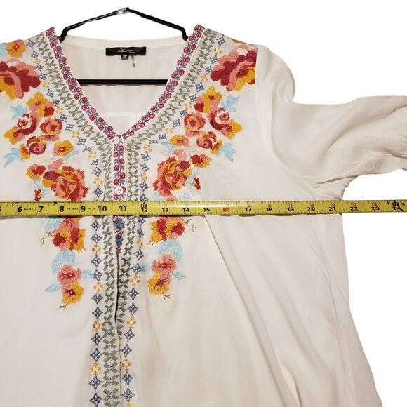 ANDREE BY UNIT White Embroidered Floral Tunic Top Shirt M Boho Roll Tab Sleeves - Picture 5 of 7